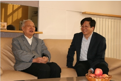包为民院士拜访保铮院士