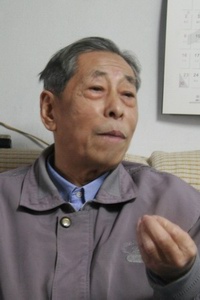 汪茂光教授 著名天线专家,曾任电磁场工程系系主任。